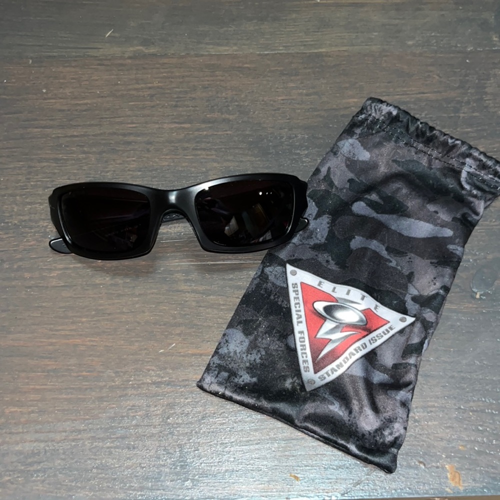 Oakley Fives